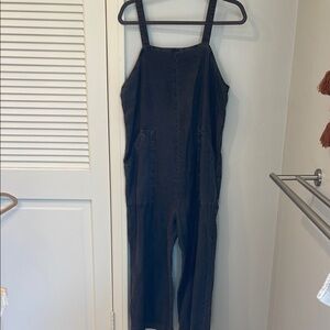 Universal Thread size S gray women’s overalls, 55% linen, 45% rayon